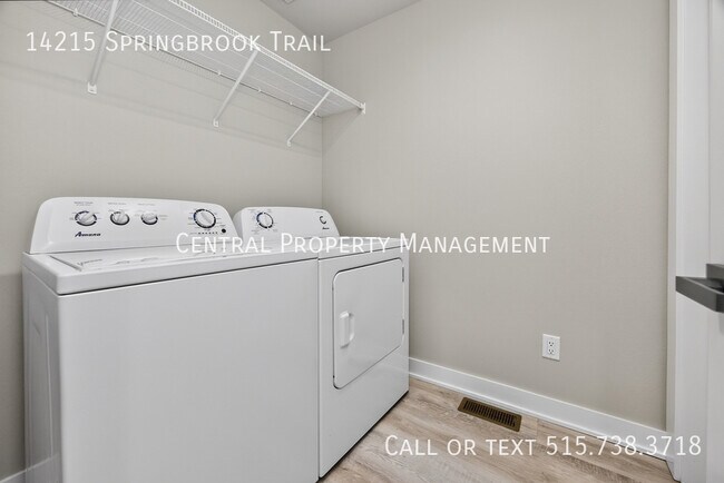 Building Photo - 14215 Springbrook Trl