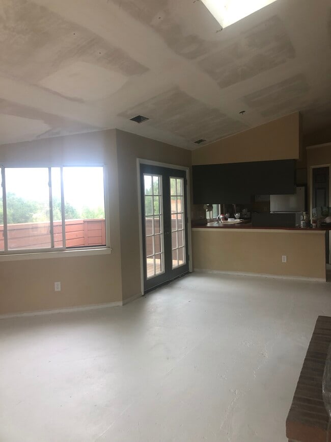 Wide open spaces with natural light. - 5034 Sunsuite Trl