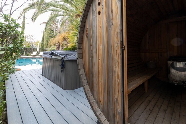 Building Photo - Luxurious Furnished Spanish-Style Home wit...