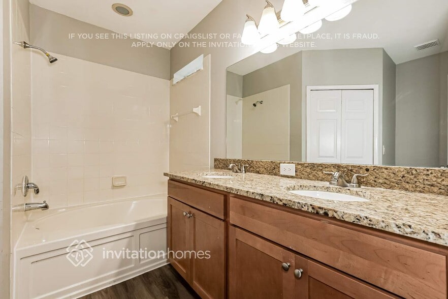 Building Photo - 6649 Cambridge Park Dr