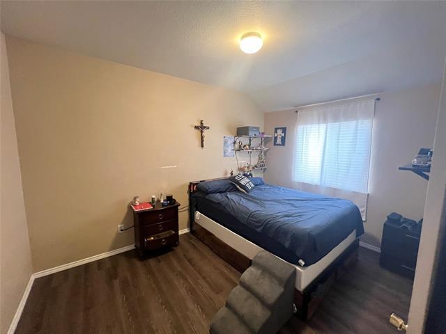 Building Photo - 1923 Pin Oak Ln