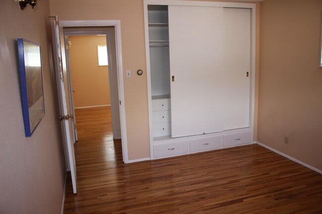 Building Photo - 3508 Piermont Dr NE