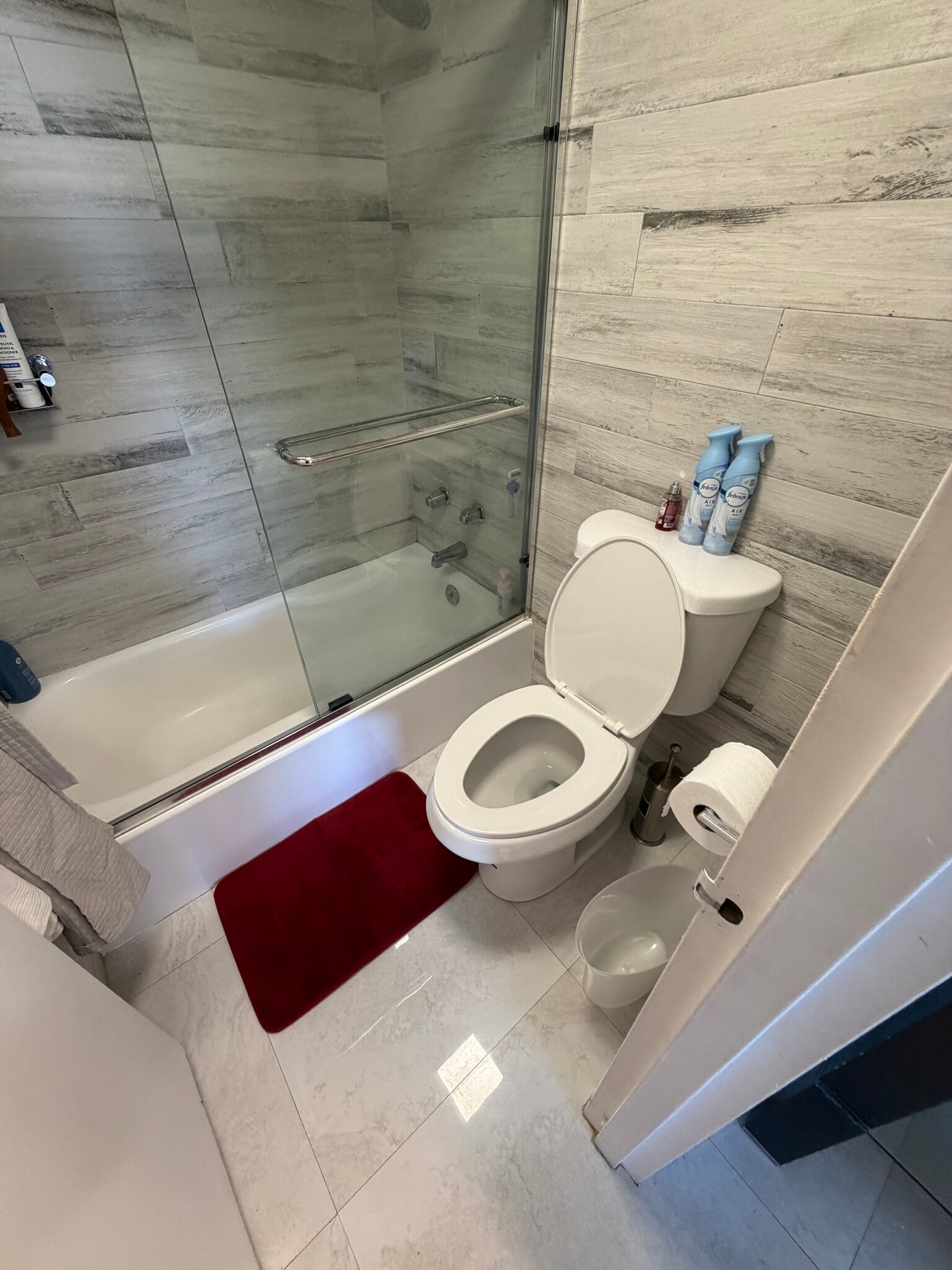 Building Photo - 2030 S Ocean Dr