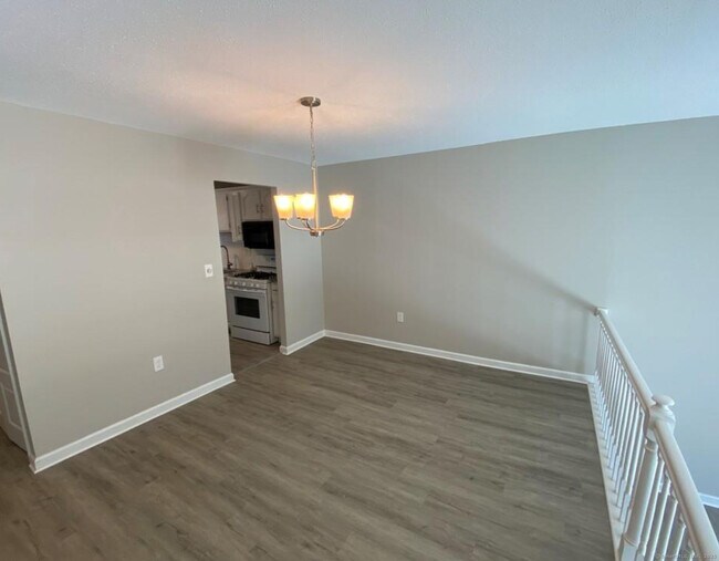 Building Photo - 99 Brittany Farms Rd