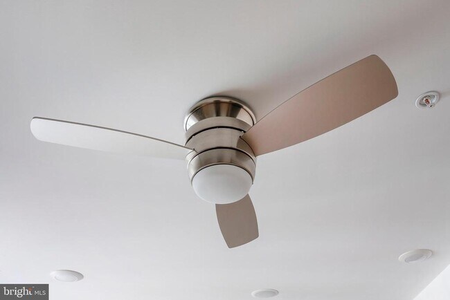 Building Photo - 2304 N 9th St