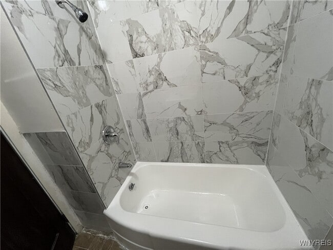 Building Photo - 168 Rodney Ave