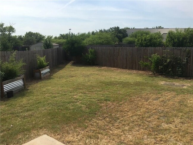 Building Photo - 7005 Outfitter Drive