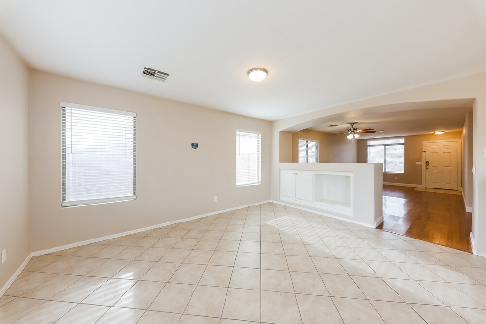 Building Photo - 16255 N 158th Dr