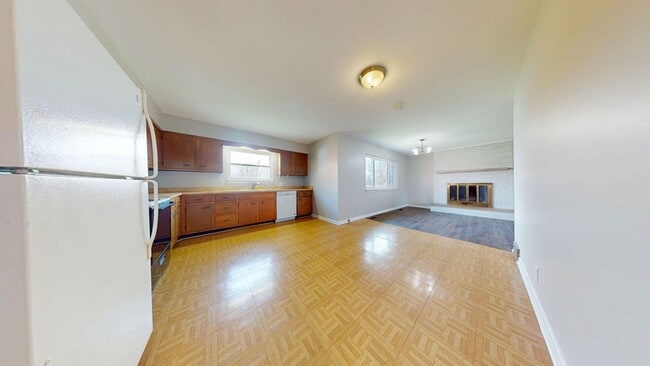 Building Photo - Shelby Schools, 3+ Bedrooms, Next to 1st Baptist Church!