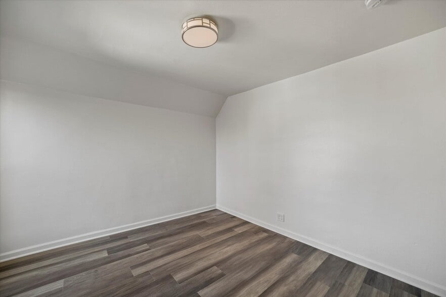 Building Photo - 138 Carroll St