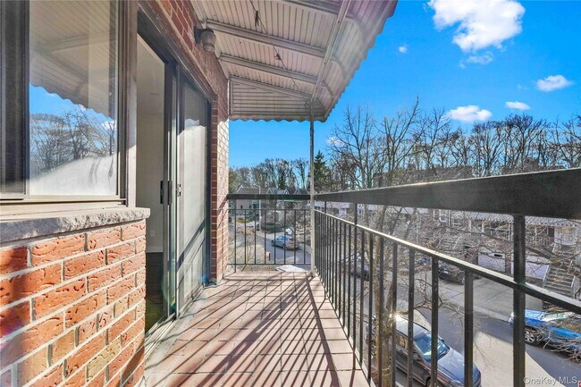 Building Photo - 67-07 Selfridge St