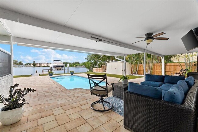 Building Photo - 8848 Sunlit Cove Dr NE