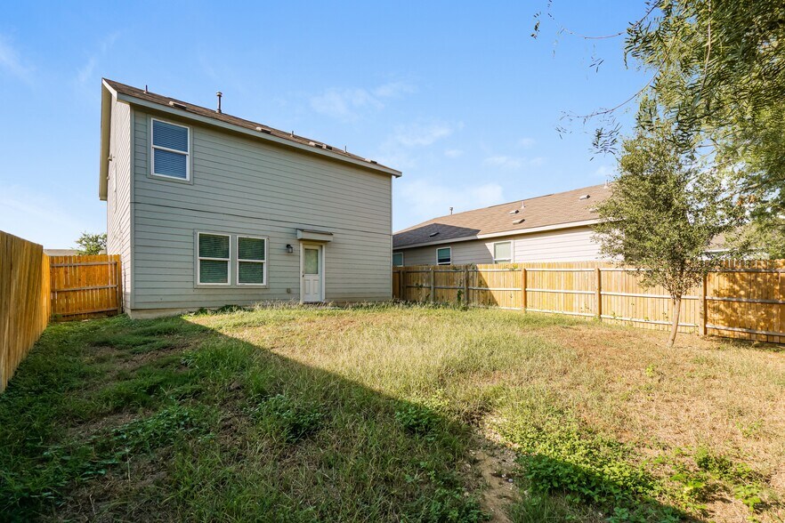 Building Photo - 2919 Ruby Crossing