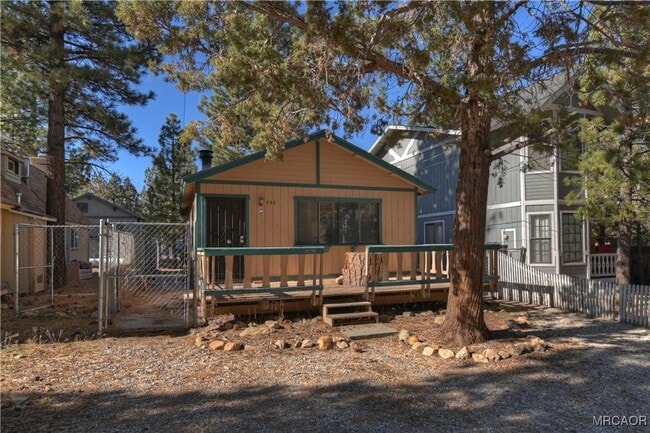 Building Photo - Big Bear City/Erwin Lake Area