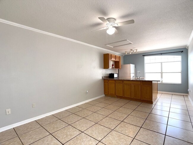 Building Photo - Move-in ready Efficiency in the Coveted Area of Four Corners Area—Water and Electric Included (wi...