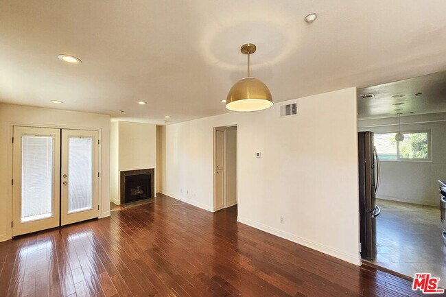 Building Photo - 4220 Fair Ave