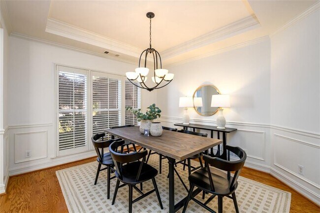 Building Photo - 1560 Oak Park Cove