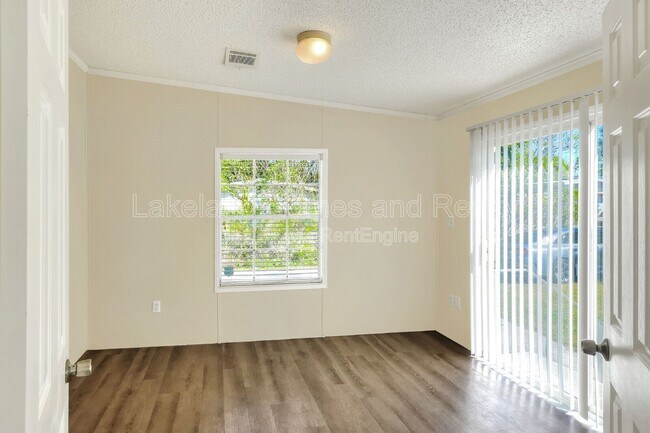 Building Photo - 3321 Peachtree Hill Rd