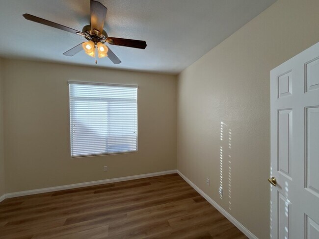 Building Photo - Encounter the ultimate luxury living experience with this 4-bedroom, 2197 sq ft house