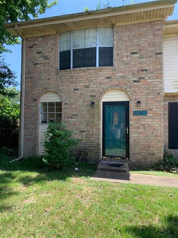Primary Photo - 6955 Calder Ave