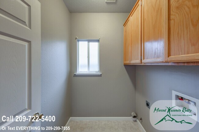Building Photo - 3841 Tern Ct