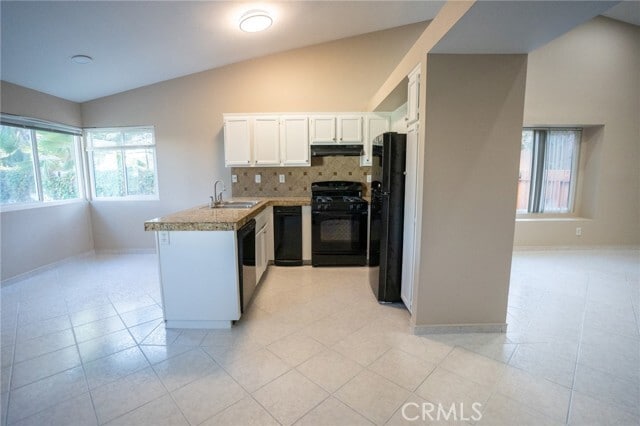 Building Photo - 15061 Fuchsia Ct