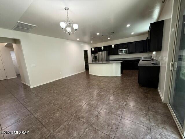 Building Photo - 8370 N Ponderosa Pine Pl