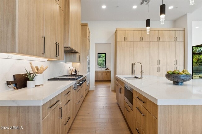 Building Photo - 15609 E Palatial Dr