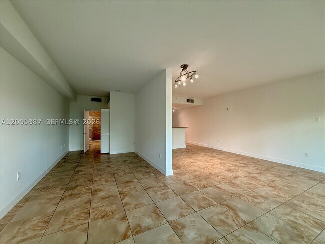 Building Photo - 2694 Inagua Ave