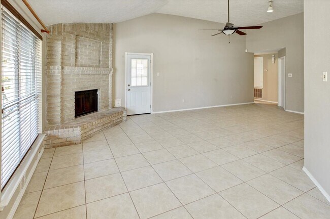 Building Photo - 21506 Bluebonnet Meadow Ln