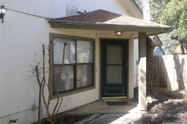 Building Photo - 6943 Sunshine Tree Dr