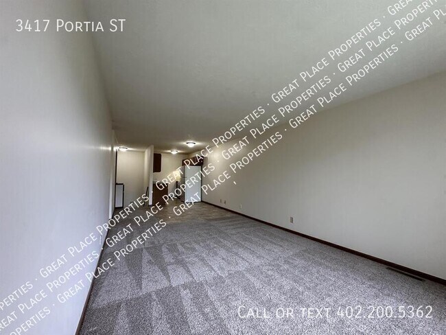 Building Photo - 3417 Portia St