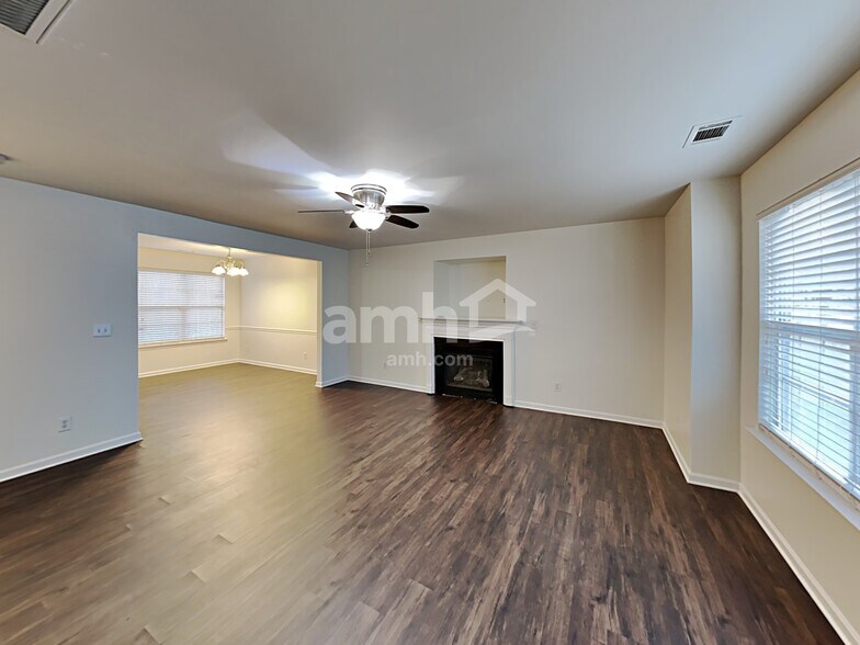 Building Photo - 10630 Turkey Point Dr