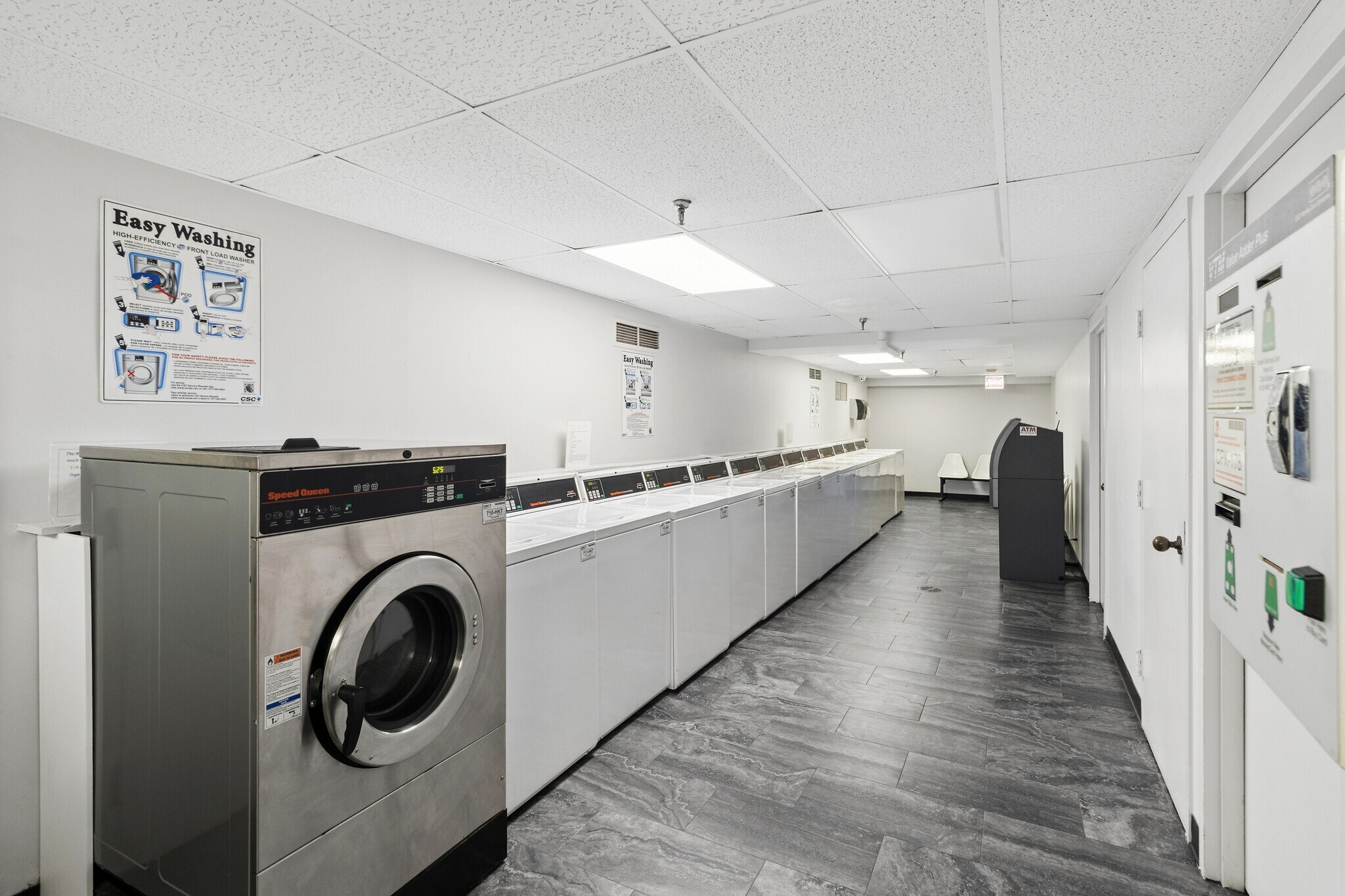 Laundry - 1212 N La Salle Dr