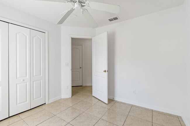 Building Photo - 108 Sundown Ct