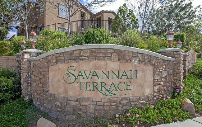 Building Photo - Savannah Terrace 2 BR, 2 BA Unit In Sabre Springs