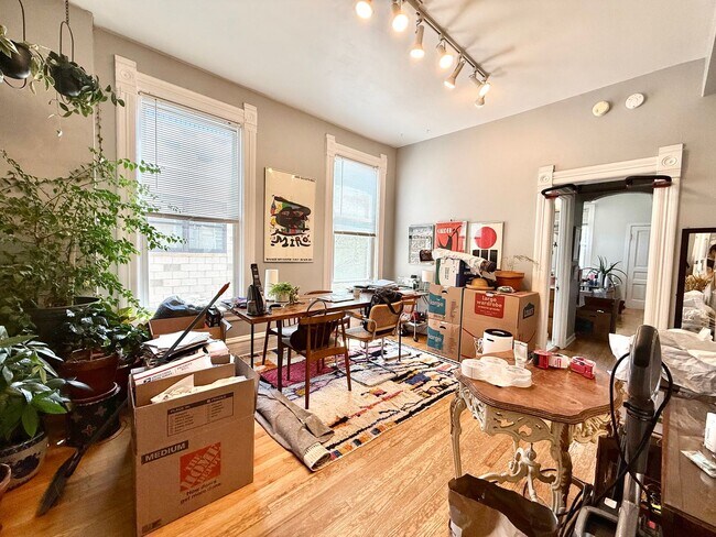 Building Photo - Amazing 2 Bedroom + Den. Separate Living/Dining Room. Large Deck. Lots of Natural Light.
