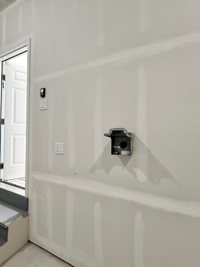 Building Photo - 5586 E Spaniel Dr