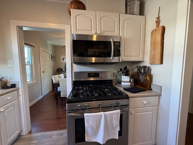 Building Photo - Carlsbad Home across from Holiday Park