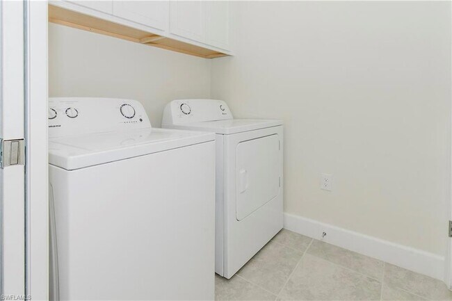 Building Photo - 5697 Mayflower Way
