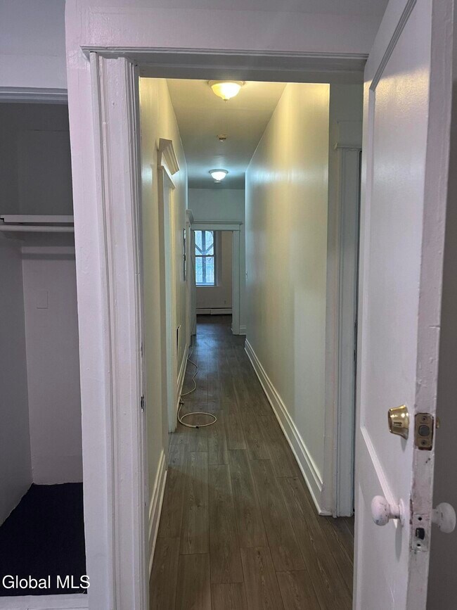 Building Photo - 9 St Joseph's Terrace