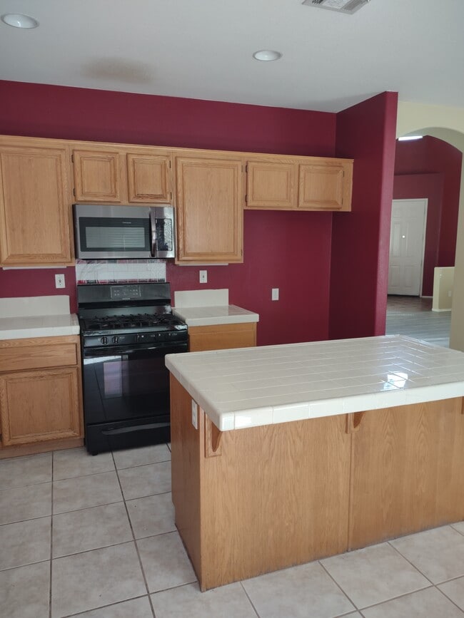 Building Photo - 40543 Chantemar Way