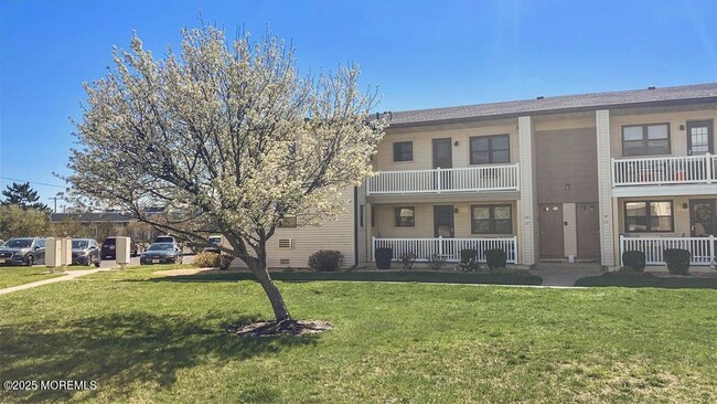 Primary Photo - 138 Wharfside Dr