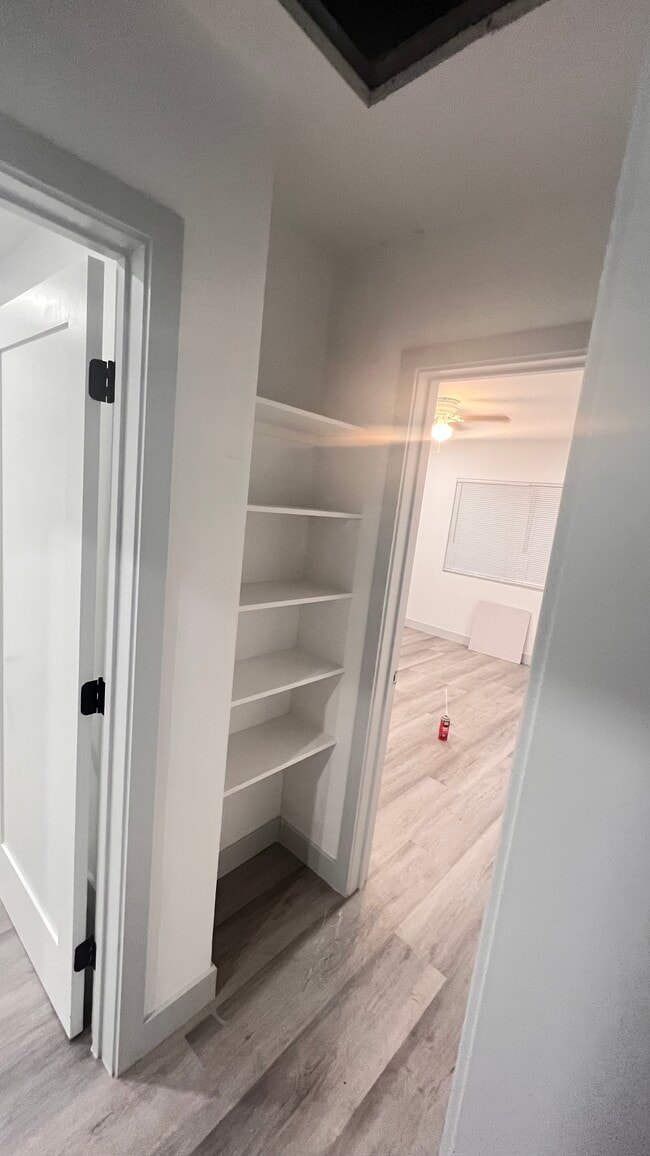 Building Photo - 14008 Filmore St