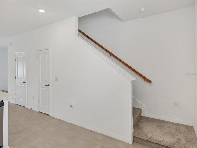Building Photo - 8577 Daybreak St
