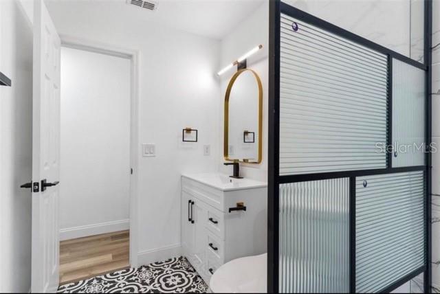 Building Photo - 216 Jean St