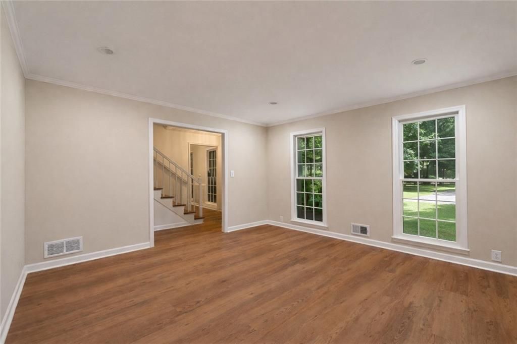 Building Photo - 807 Oak Bridge Ln