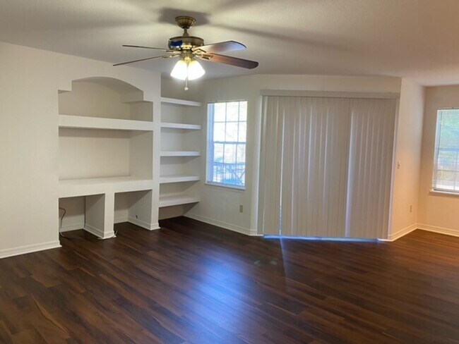 Primary Photo - Stylish 2 Bed, 2 Bath Condo with New Vinyl...