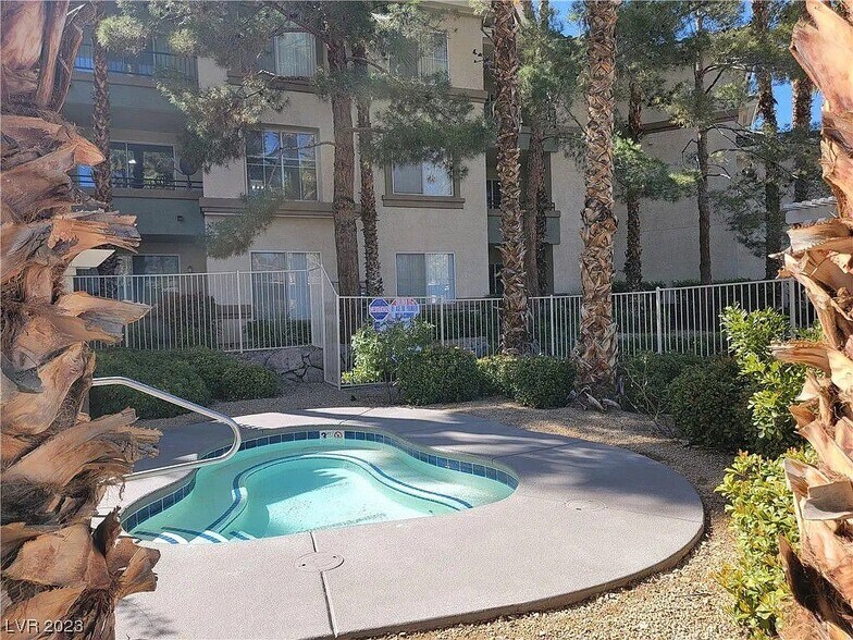 Building Photo - 7123 S Durango Dr