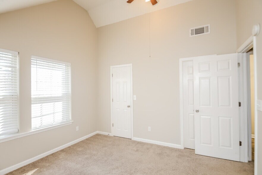Building Photo - 7307 Atterberry Terrace
